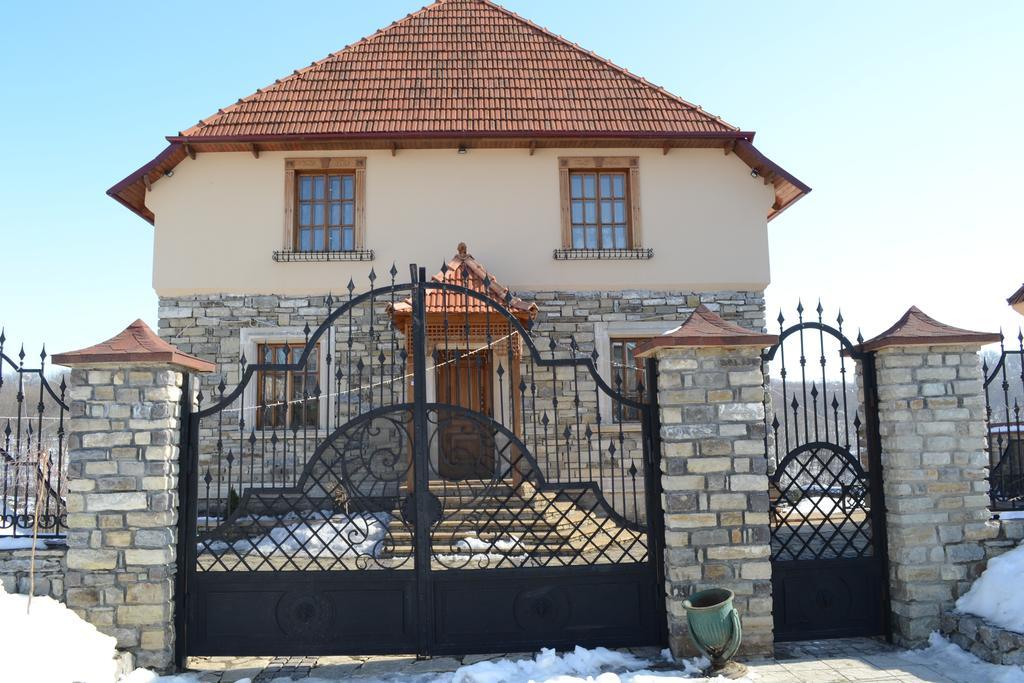 קאמיאנטס - פודיסקי Guesthouse Grand Canyon מראה חיצוני תמונה