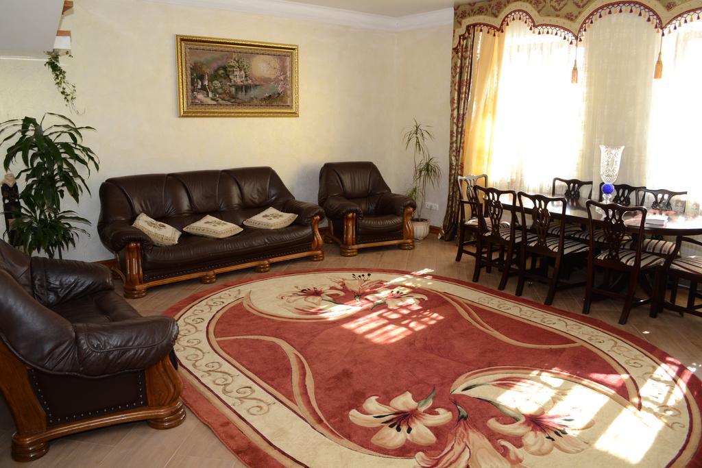 קאמיאנטס - פודיסקי Guesthouse Grand Canyon מראה חיצוני תמונה